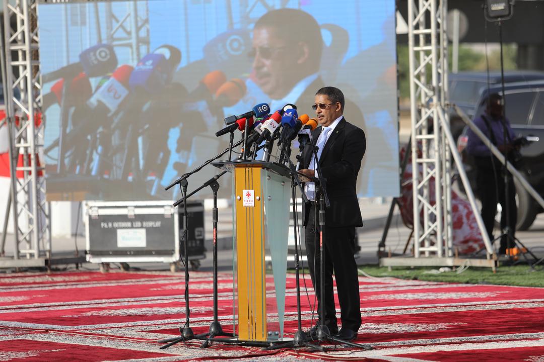 وزير التجهيز والنقل أعلي ولد الفيرك