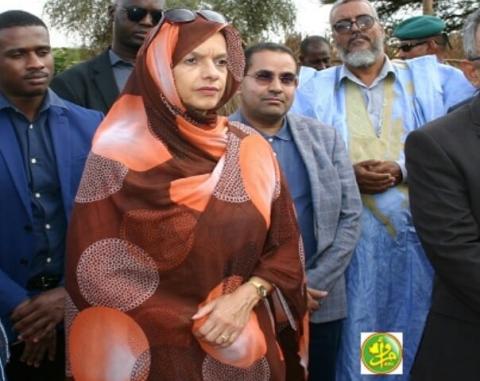 صورة قديمة تخدم النص