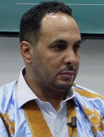 أحمد ولد الدوه إعلامي مهتم بالشأن السياسي