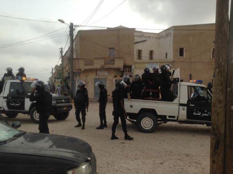 صورة من استعدادات الشرطة مساء اليوم