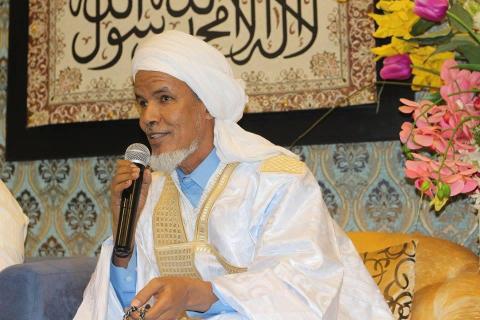 الشيخ النحوي يشيد بنهج الأخوة و السلام 